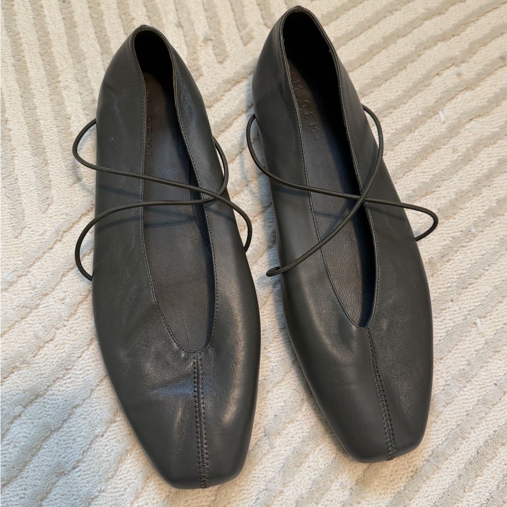 M. Gemi Una Flat